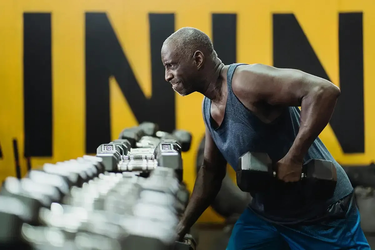 Man lifting weight