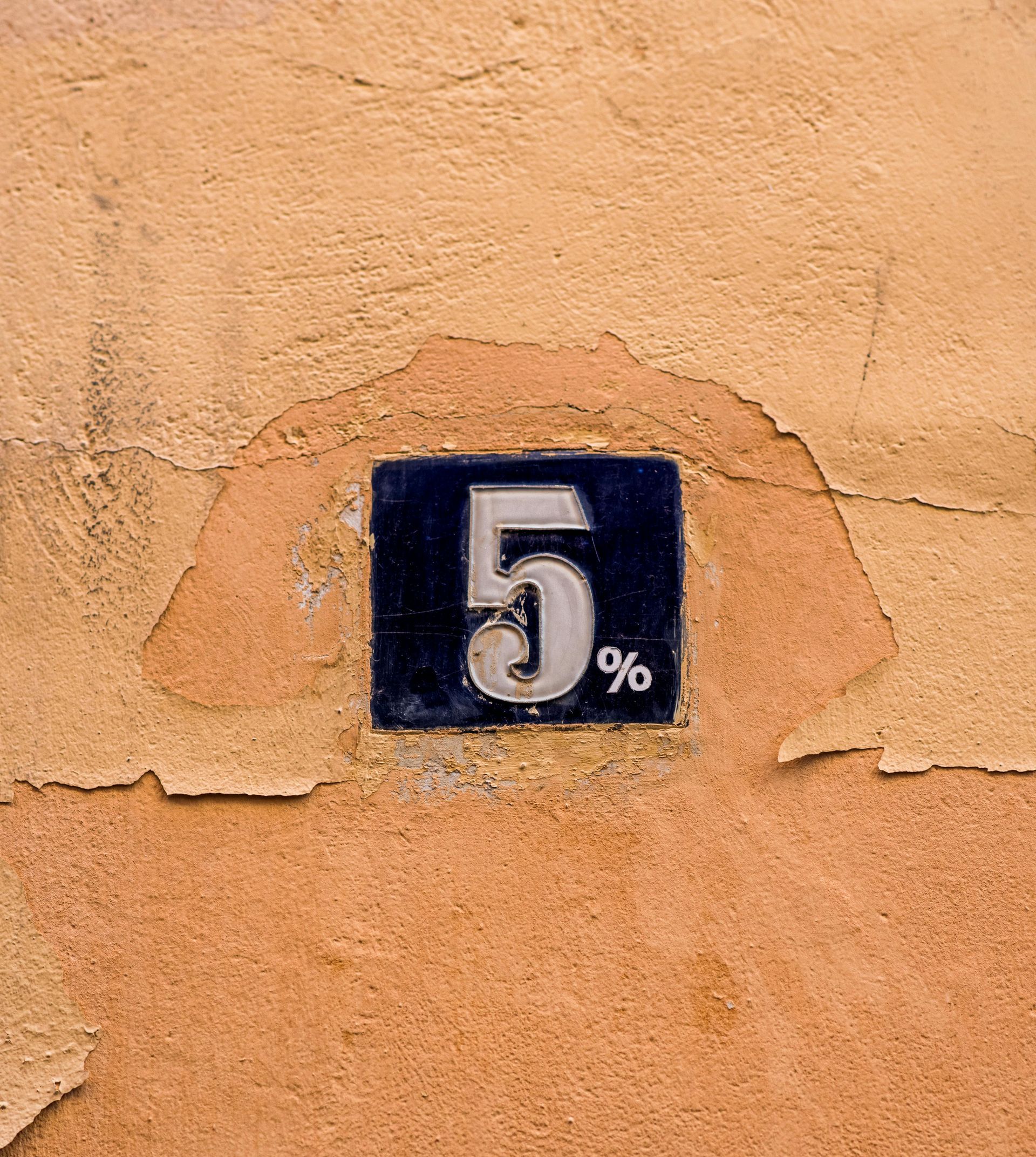 Klage auf Erlösverteilung. Unberechtigte Blockade kostet Verzugszinsen