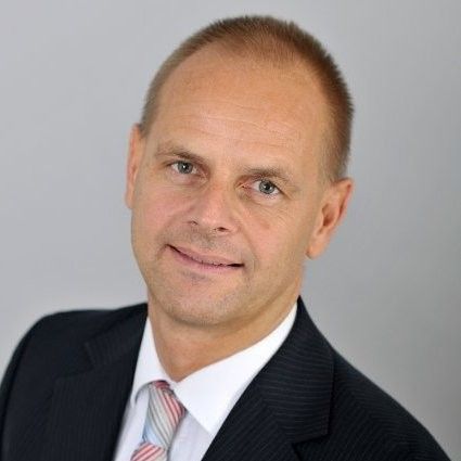 Dr. Stephen Hell KOSTAL