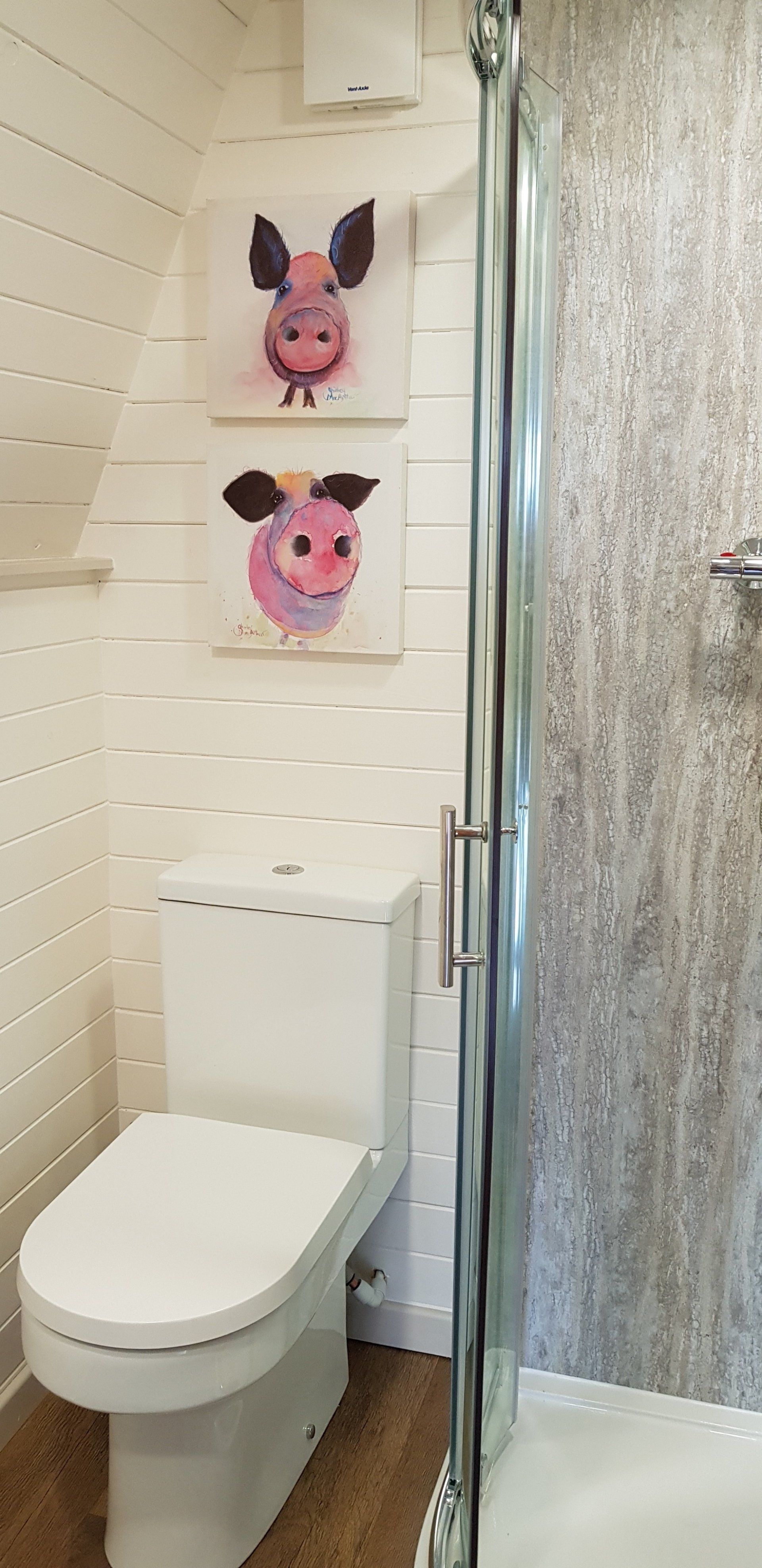 Countrman pod bathroom