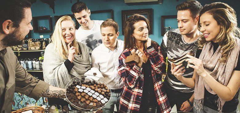 Workshop Schokolade Beim Workshops tauchen die Teilnehmer noch tiefer ein in die Welt der Schokolade ein:.