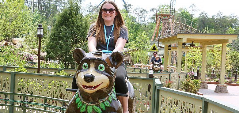 Black Bear Trail - Dollywood Themenpark Viel Abenteuer in Dollywood auf Black Bear Trail