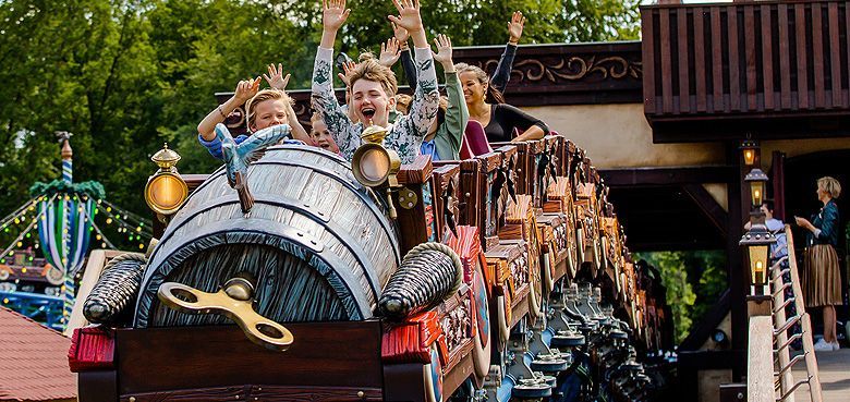 Freizeitpark Efteling Max und Moritz Powered Coaster Freizeitpark Efteling Max und Moritz Achtrbahn