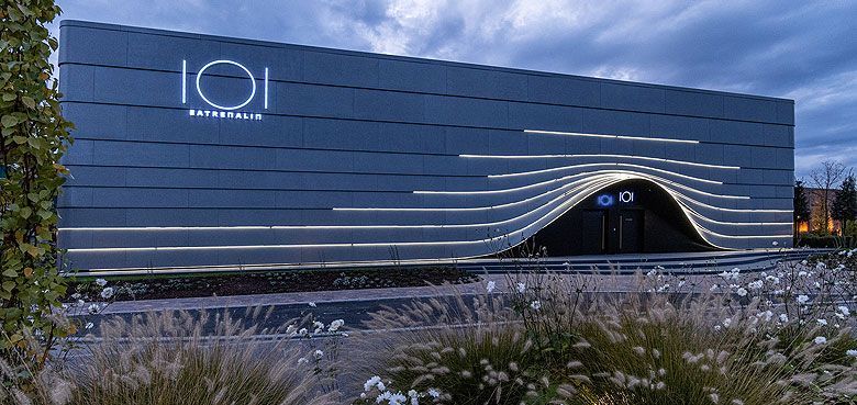 Europa-Park Voletarium Der Traum vom Fliegen wird im Voletarium im Europa-Park wahr.