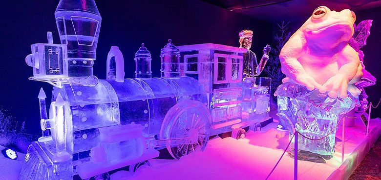 Europa-Park Eisskulpturen-Ausstellung muss abgetaut werden. Europa-Park Eisskulpturen-Ausstellung muss abgetaut werden.