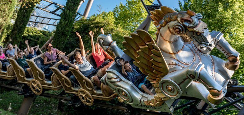 Europa-Park öffnet seine Tore. Europa-Park öffnet seine Tore für die Saison 2020.