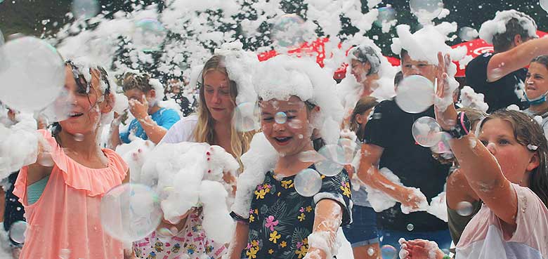 Die FamilyFUN Party vom Freizeitpark FORT FUN Die FamilyFUN Party vom Freizeitpark FORT FUN