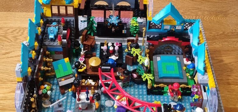 Die 20 Finalisten der LEGOLAND Familien Challenge zum Thema NINJAGO Traum-Zimmer stehen ab sofort zum finalen Voting bereit. Die 20 Finalisten der LEGOLAND Familien Challenge zum Thema NINJAGO Traum-Zimmer stehen ab sofort zum finalen Voting bereit.
