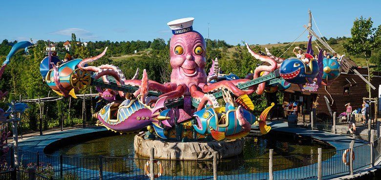 Familypark - Die fliegenden Fische Die Fliegenden Fische im Familypark beim Neusiedlersee in Österreich