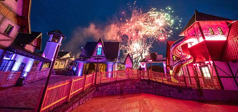 Der neue Themenbereich mit Multi-Launch-Coaster Zauberexpress. Der neue Themenbereich mit Multi-Launch-Coaster Zauberexpress.