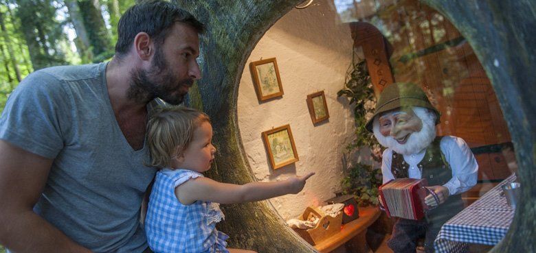 Freizeitpark Ruhpolding Die Wildwasser Rafting Anlage im Bayern-Park ist die TOP Familienattraktion.