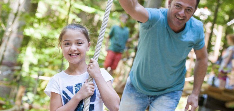 Stadlgaudi im Bayern-Park heißen Niederseilgarten