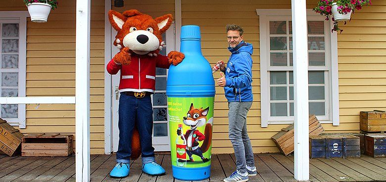 Die neuen PET-Pfandflaschen Tonnen sind im gesamten FORT FUN Park verteilt. Die neuen PET-Pfandflaschen Tonnen sind im gesamten Park verteilt.