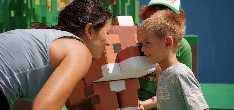 GARDALAND - MINECRAFT MEET THE MOBS GARDALAND - MINECRAFT MEET THE MOBS