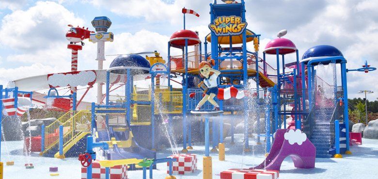 Der Holiday Park mit Wasserspielplatz Der Holiday Park mit Wasserspielplatz für die Saison 2023.