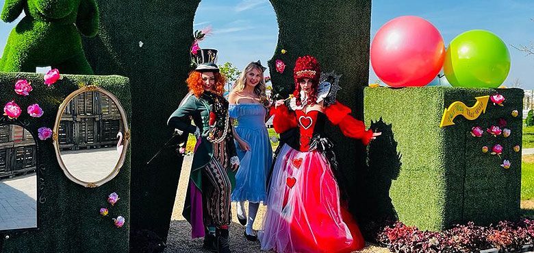 Alice im W Krewelshof Eifel Alice im Wunderl