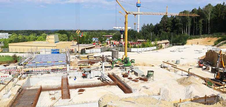 LEGOLAND startet mit Gästen einen Weltrekord-Versuch. LEGOLAND startet mit Gästen einen Weltrekord-Versuch.