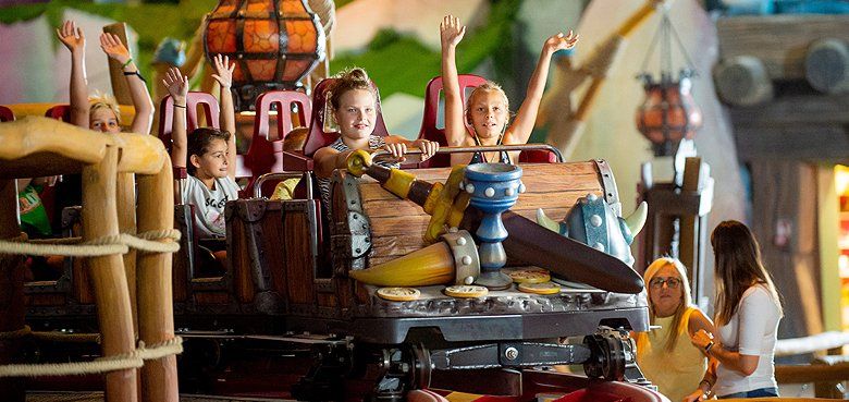 Majaland Kownaty - Wikingerachterbahn Majaland Kownaty präsentiert seine Wikinger Achterbahn