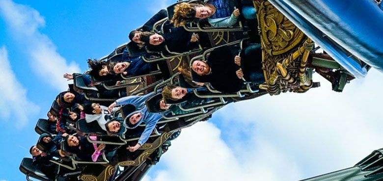 Park Asterix Achterbahn Toutatis Parc Asterix Toutatis Achterbahn in der neuen Themenwelt Toutatis-Festival..