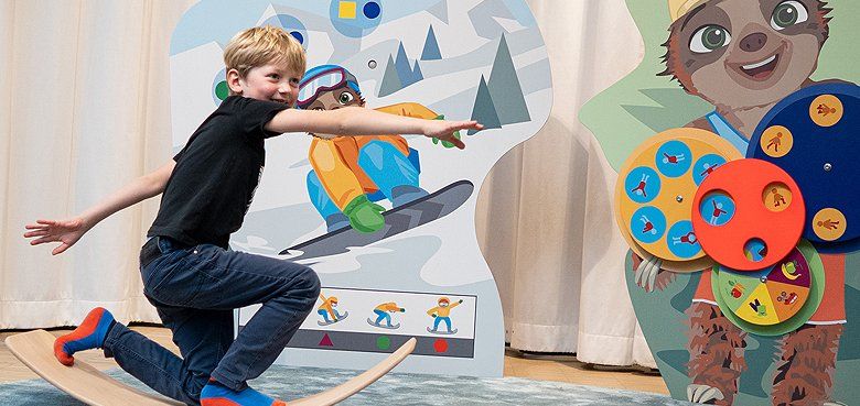 Neuheit 2022: Beweg dich schlau! mit Felix Neureuther im Ravensburger Spieleland. Neuheit 2022: Beweg dich schlau! mit Felix Neureuther im Ravensburger Spieleland.