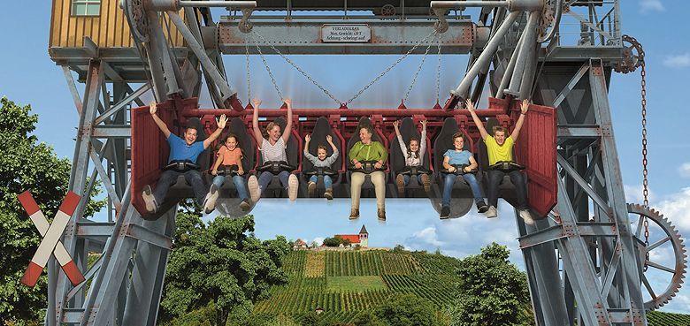 Erlebnispark Tripsdrill Erlebnispark Tripsdrill mit über 100 originellen Attraktionen für die ganze Familie.