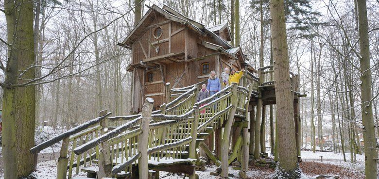 Rotfuchs im Wildparadies Tripsdrill Im Wildparadies Tripsdrill wartet schon der Rotfuchs auf seine Besucher.