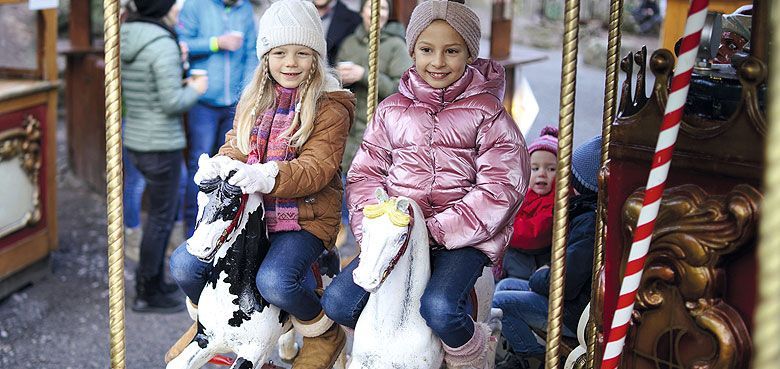 WinterWunderWald für Kinder ein reines Erlebnis WinterWunderWald ein Erlebnis für Kinder und Erwachsene.