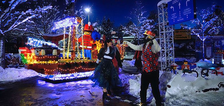 LEGOLAND WinterWonder Parade Die LEGOLAND WinterWonder Parade um 17:30 Uhr.
