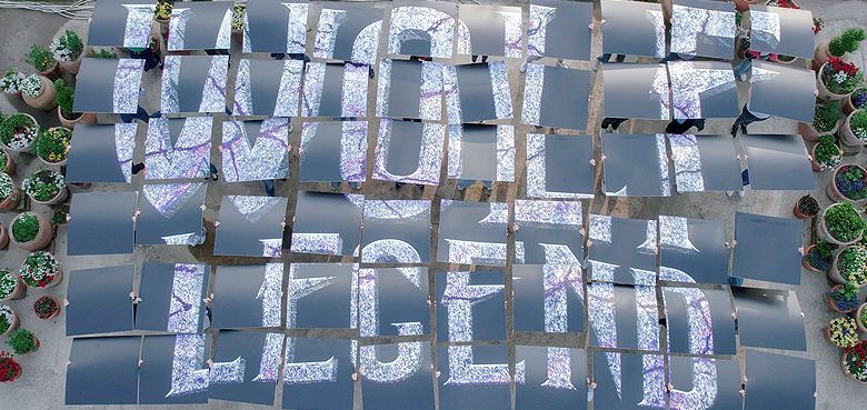 Beeindruckenden Szenografie und der Licht- und Soundeffekten. Neue Free Fall mit beeindruckenden Szenografie und der Licht- und Soundeffekten. erwartet den Gardaland Besuchern 2024