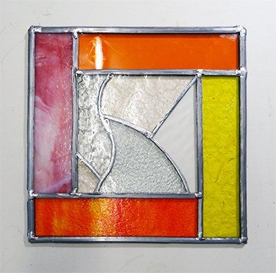 Initiation vitrail, abstraction réalisée par Victor en technique Tiffany