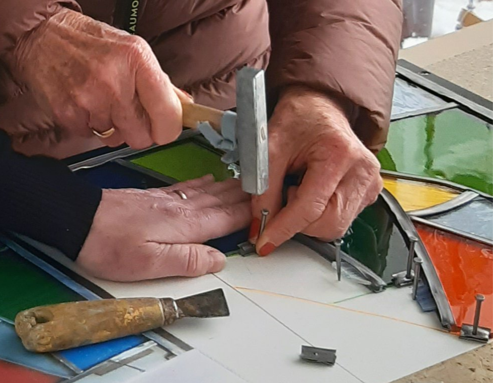 Cours de vitrail, technique traditionnelle, Tiffany Cours de vitrail, technique traditionnelle, Tiffany