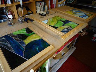 Art'lekin, vitrail sur-mesure, Cascade, étape de création, fin de mise au plomb