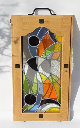 Art'lekin, vitrail sur-mesure, Cascade, technique traditionnelle, vitraux installés Art'lekin, vitrail sur-mesure pour porte de meuble, Galaxie, technique traditionnelle, apès repose