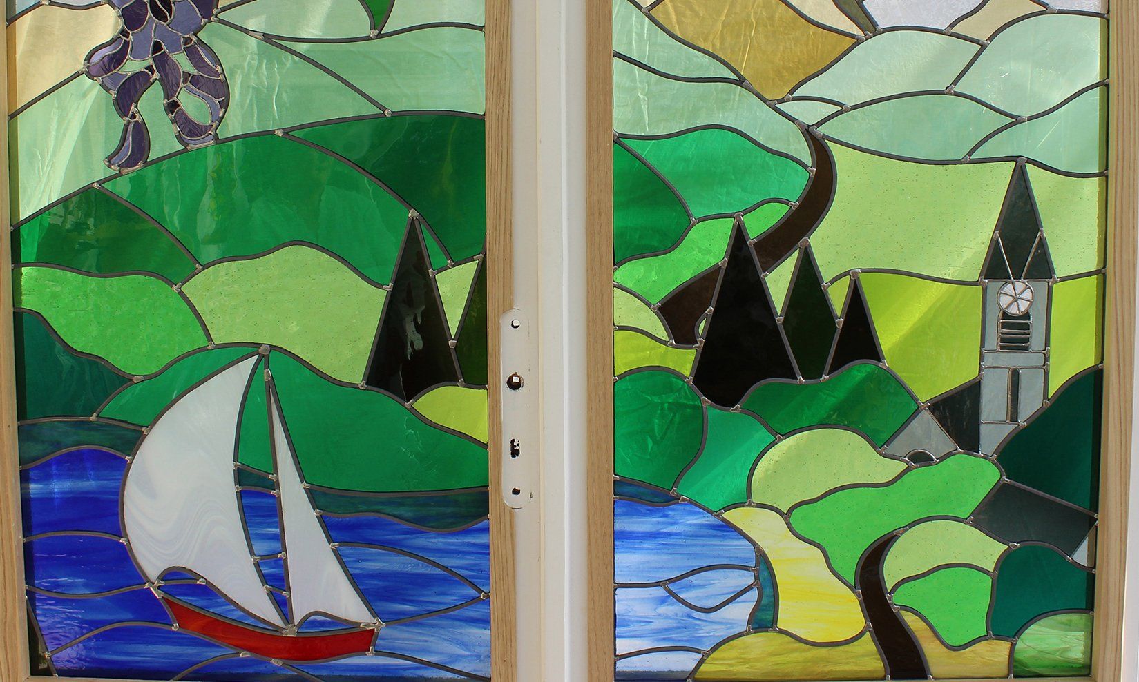 Art'lekin-Vitrail lac bleu - Techniques traditionnelle et Tiffany Art'lekin-Vitrail lac bleu - Techniques traditionnelle et Tiffany