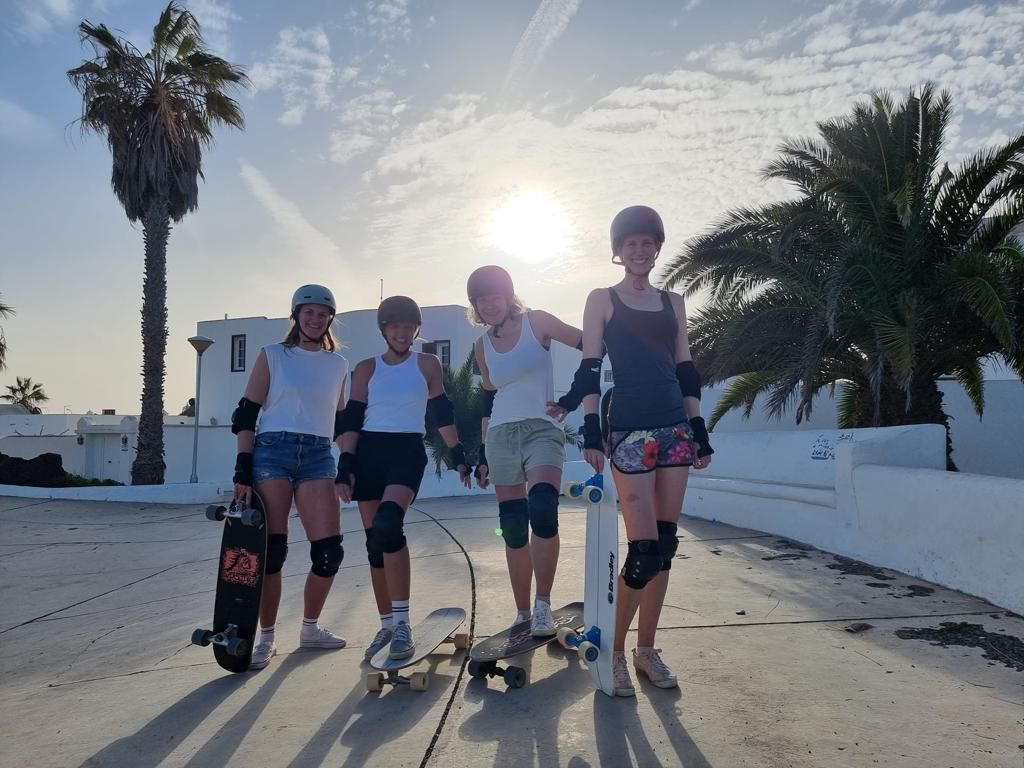 Group Lessons Surfskating