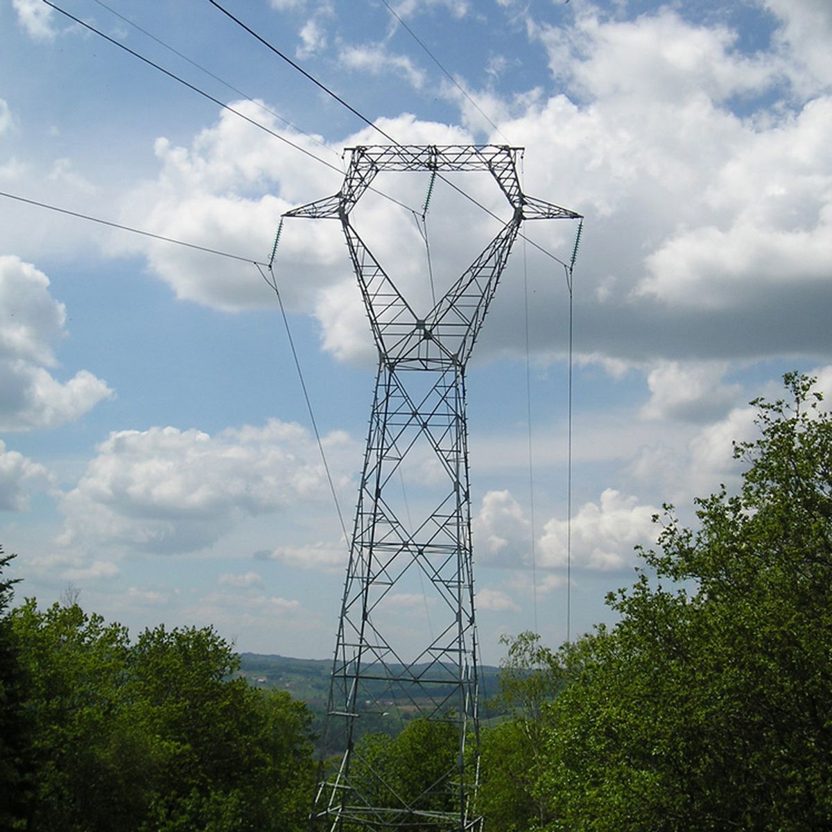 Ligne à haute tension Ligne à haute tension