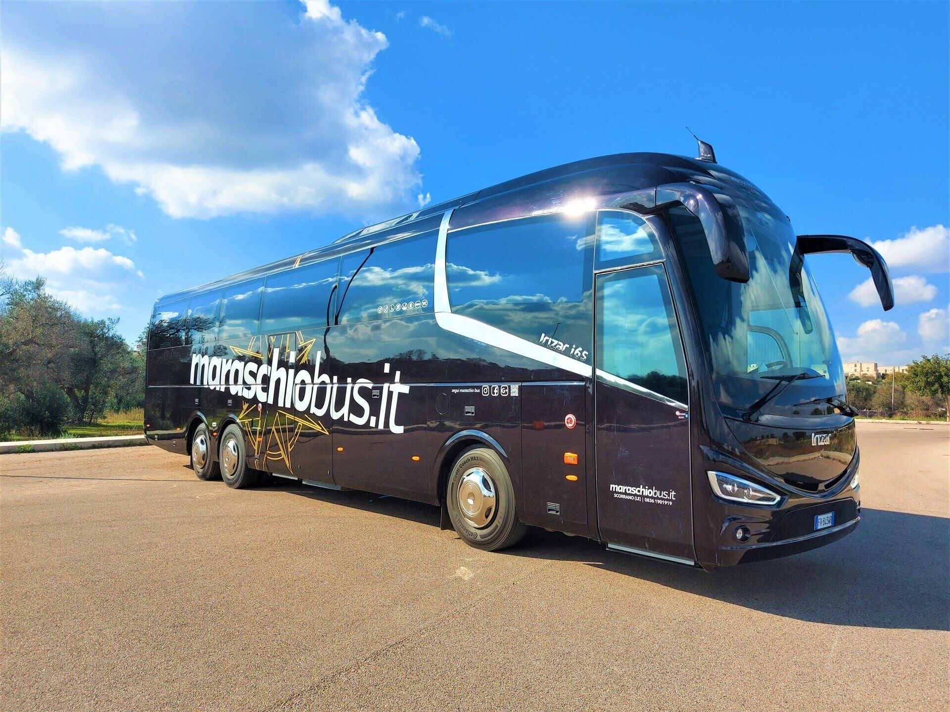 Autobus di lusso nero