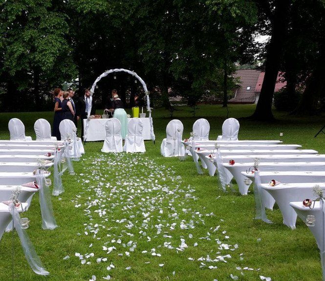 Freie Trauung mit DJ Mark Kiss in Gedern Freie Trauung mit DJ Mark Kiss in Gedern