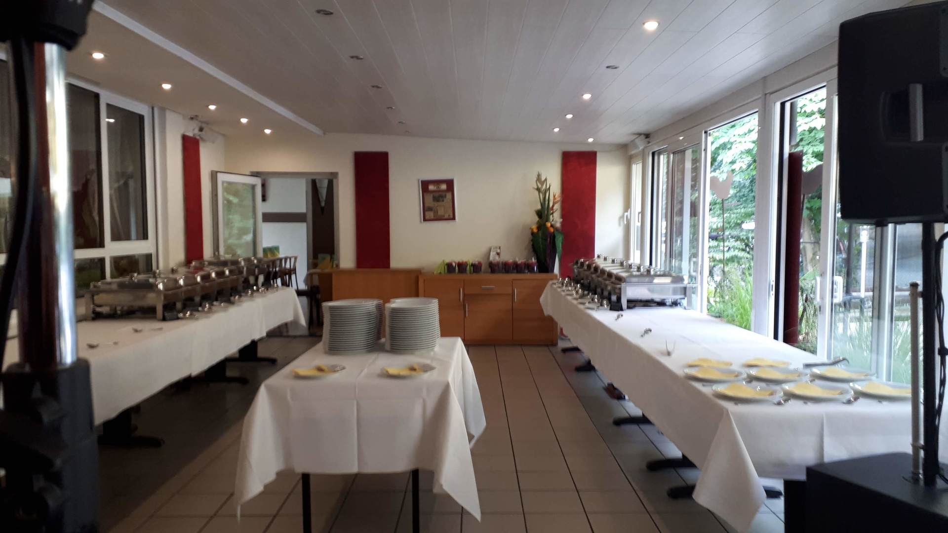 Equipment DJ Mark Kiss für Hochzeit in Aschaffenburg Lightcans