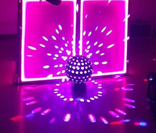 DJ Mark Kiss DJ für Hochzeit und mehr Eurolite B-40