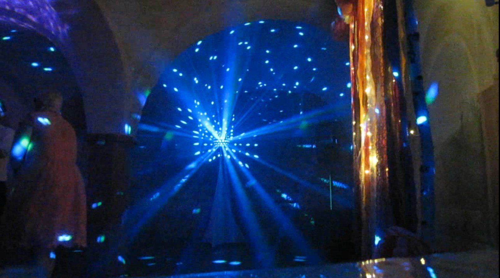 DJ Mark Kiss DJ für Hochzeit und mehr Eurolite B-40