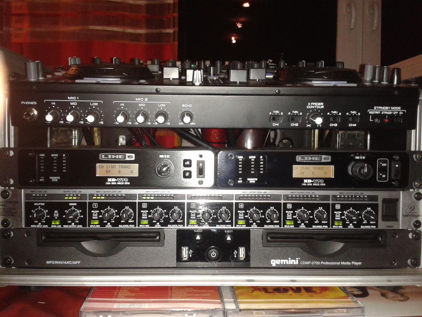 Ultralink, 2 Funkmikros, Multimedia-Player