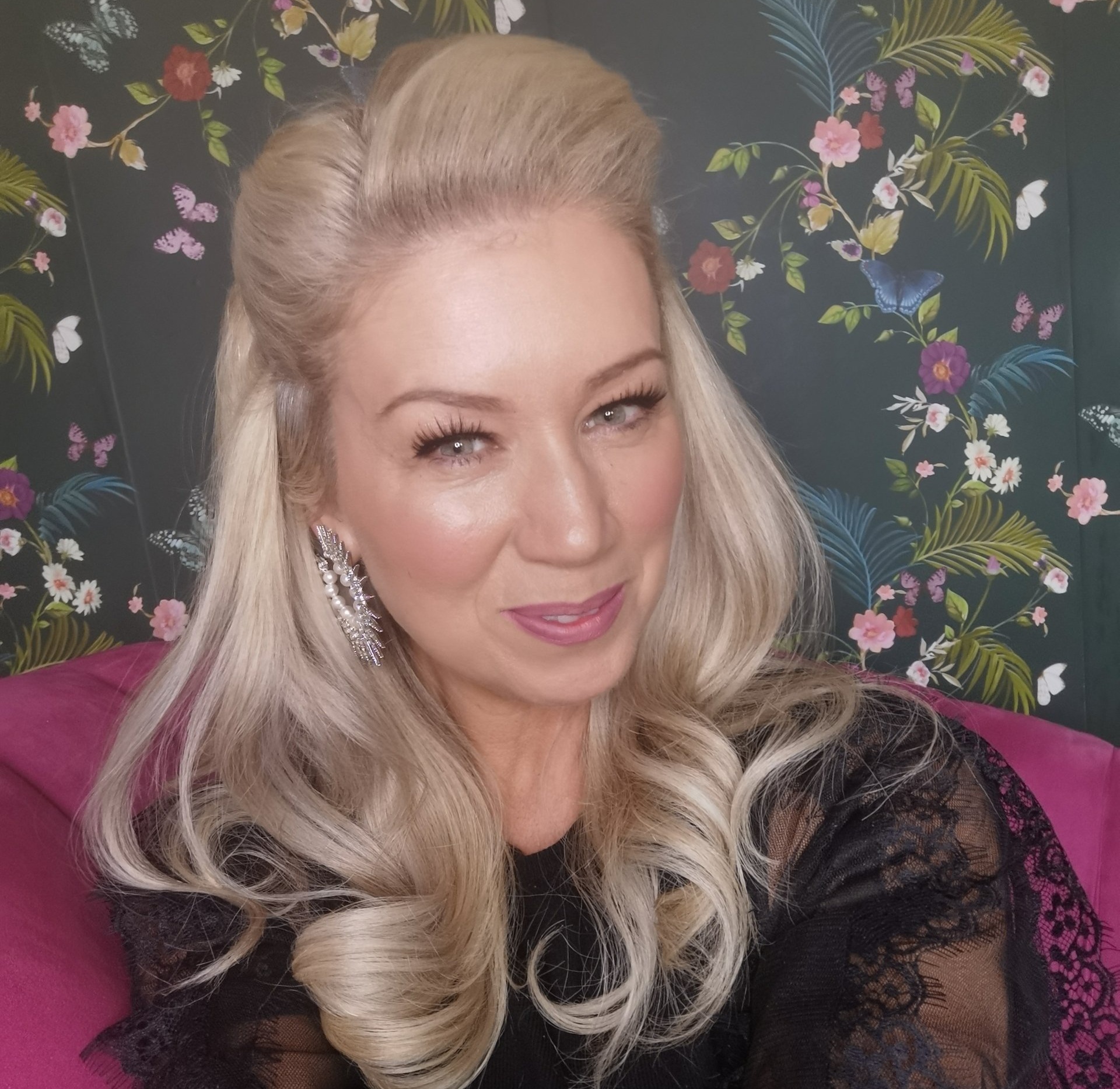 hair and makeup coach in uk