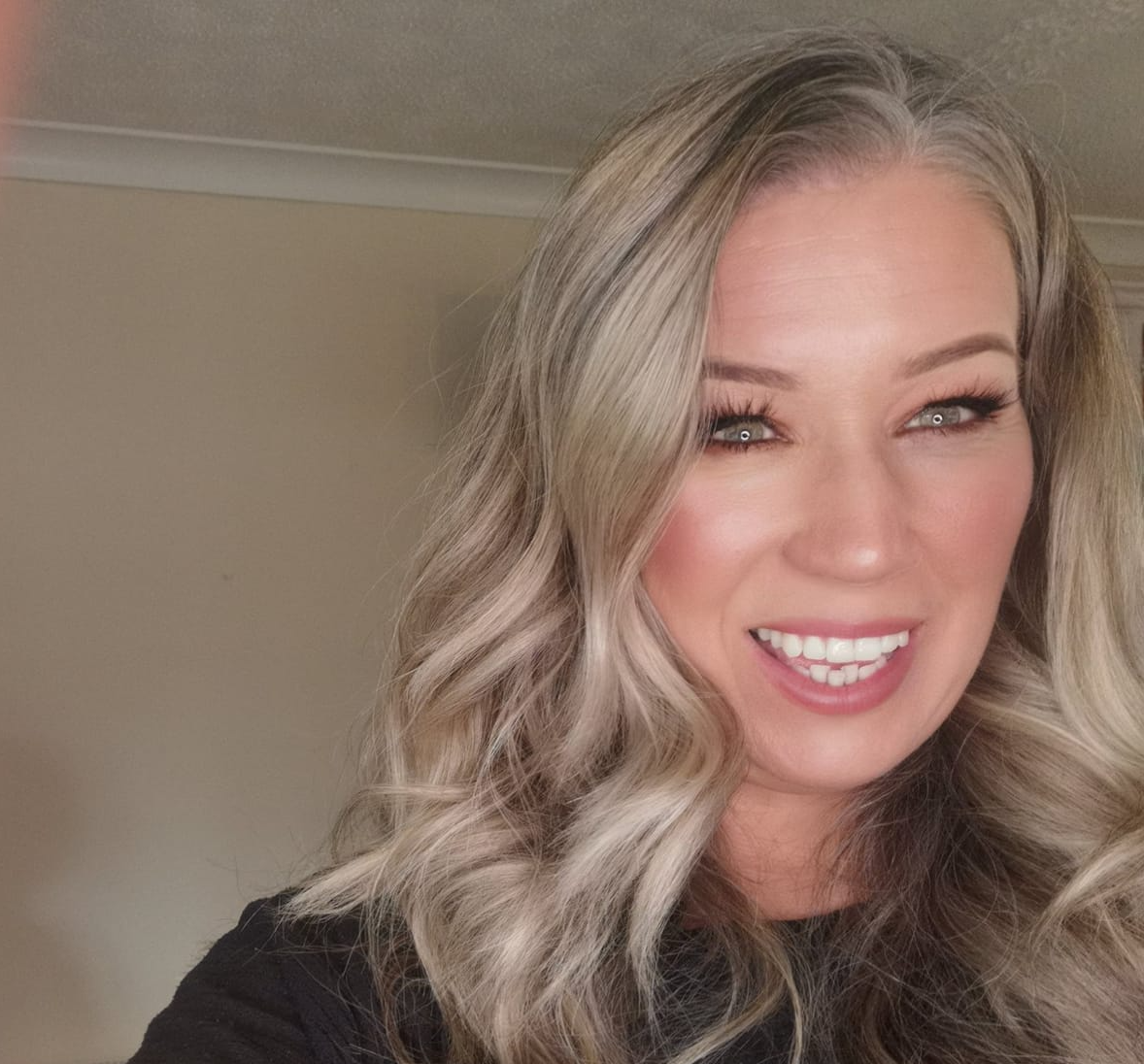 hair and makeup coach in the uk for hairstylists and makeup artists