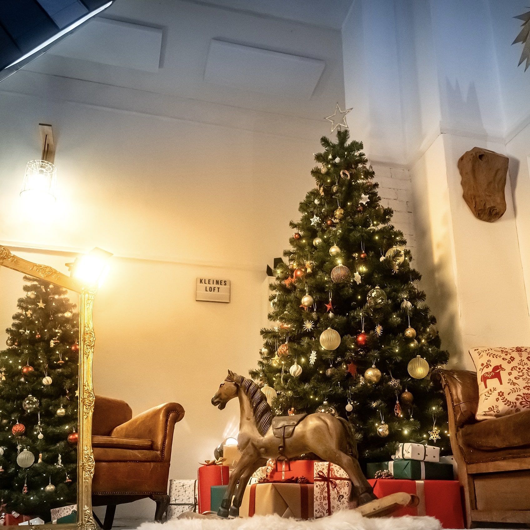 Fotoshooting Weihnachten Familie und Kinder Fotostudio und Mietstudio Kleines Loft Leipzig Weihnachtsdekoration