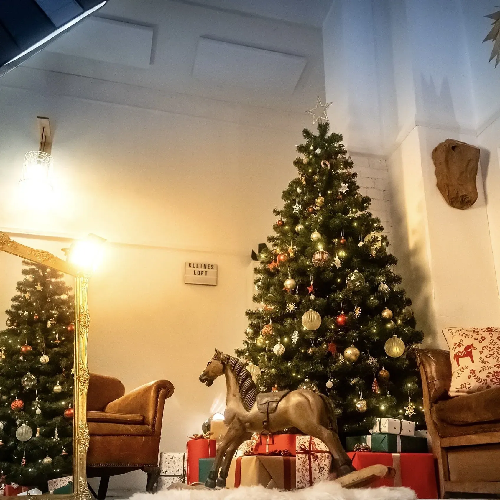 Fotoshooting Weihnachten Familie und Kinder Fotostudio und Mietstudio Kleines Loft Leipzig Weihnachtsdekoration