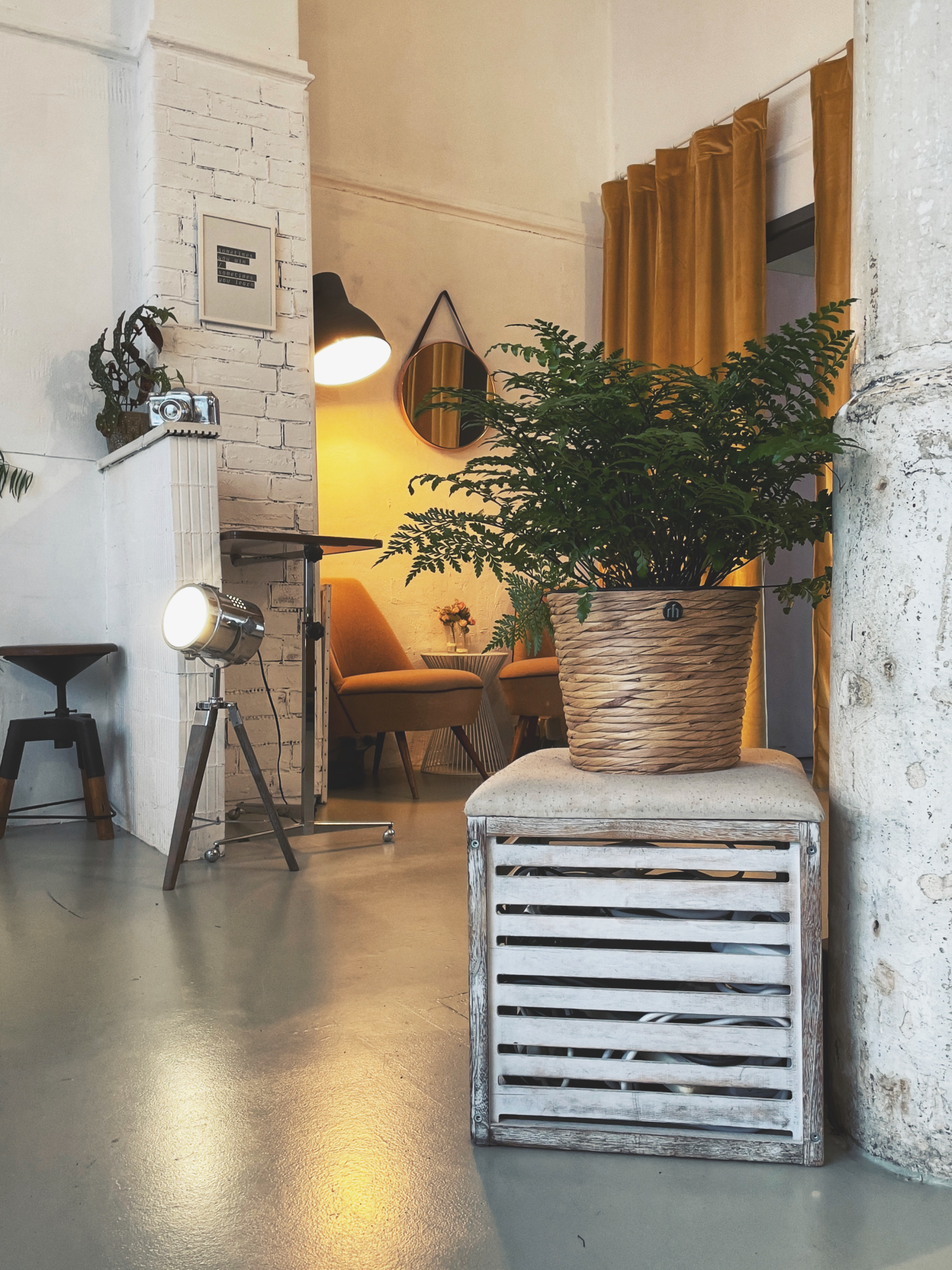 Helles und professionelles Mietstudio Fotostudio mieten nahe Dresden Kleines Loft in Leipzig