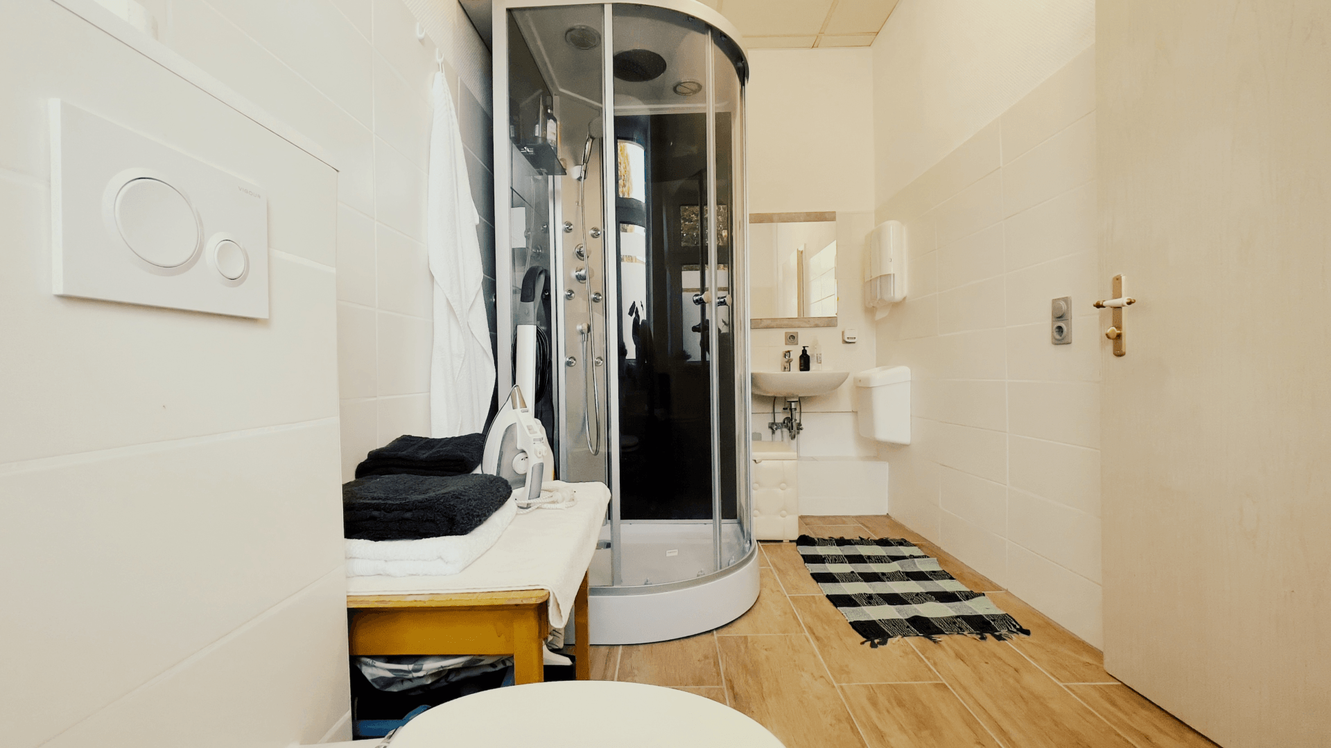 Helles und professionelles Mietstudio Fotostudio mieten nahe Dresden Kleines Loft in Leipzig