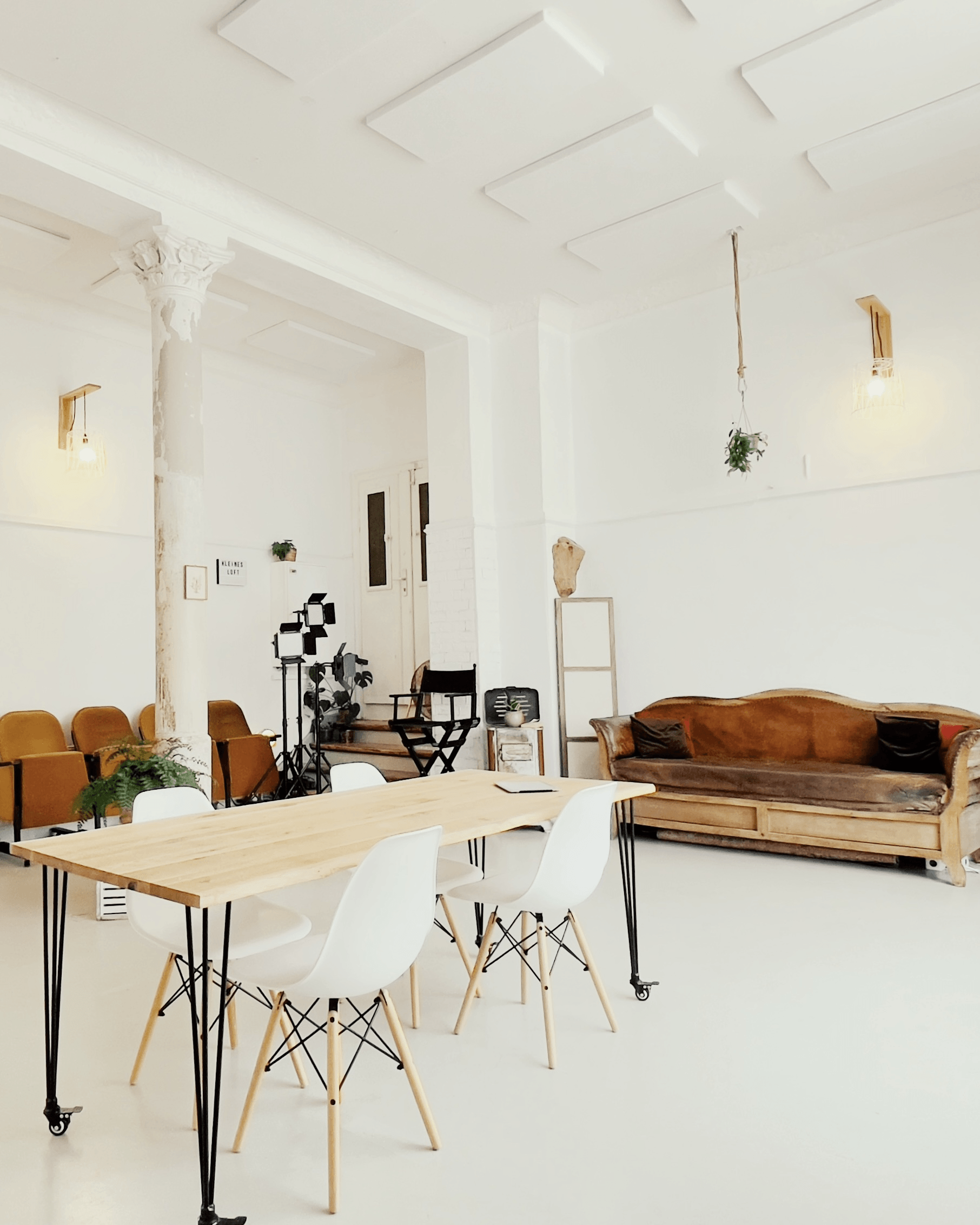 Helles und professionelles Mietstudio Fotostudio mieten nahe Braunsbedra Kleines Loft in Leipzig