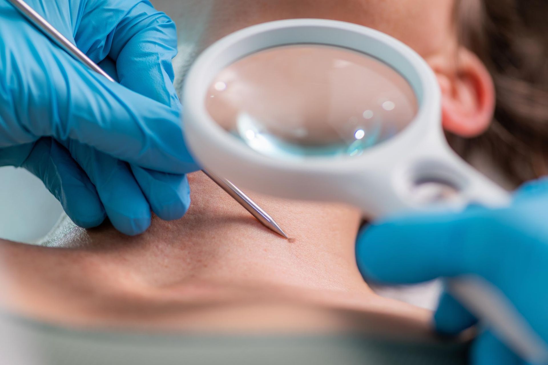 Le Dr Julia Sanchez est dermatologue à Saint-Quentin, spécialisée en dermatologie médicale, chirurgi